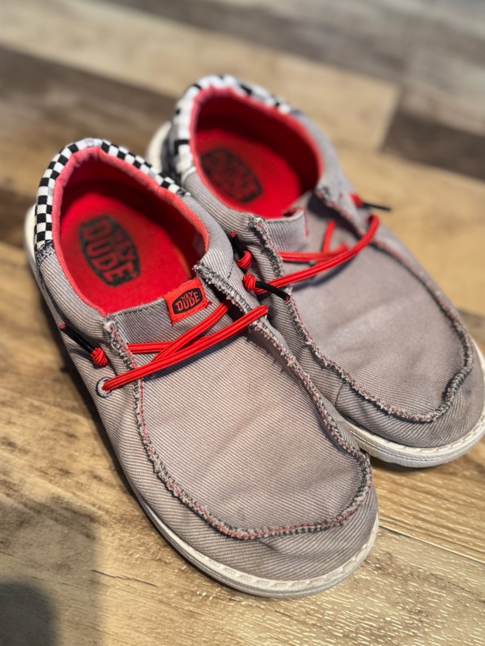 Kids Hey Dude Lightweight Canvas Shoes in Grey with Red Checkered Accents size 3